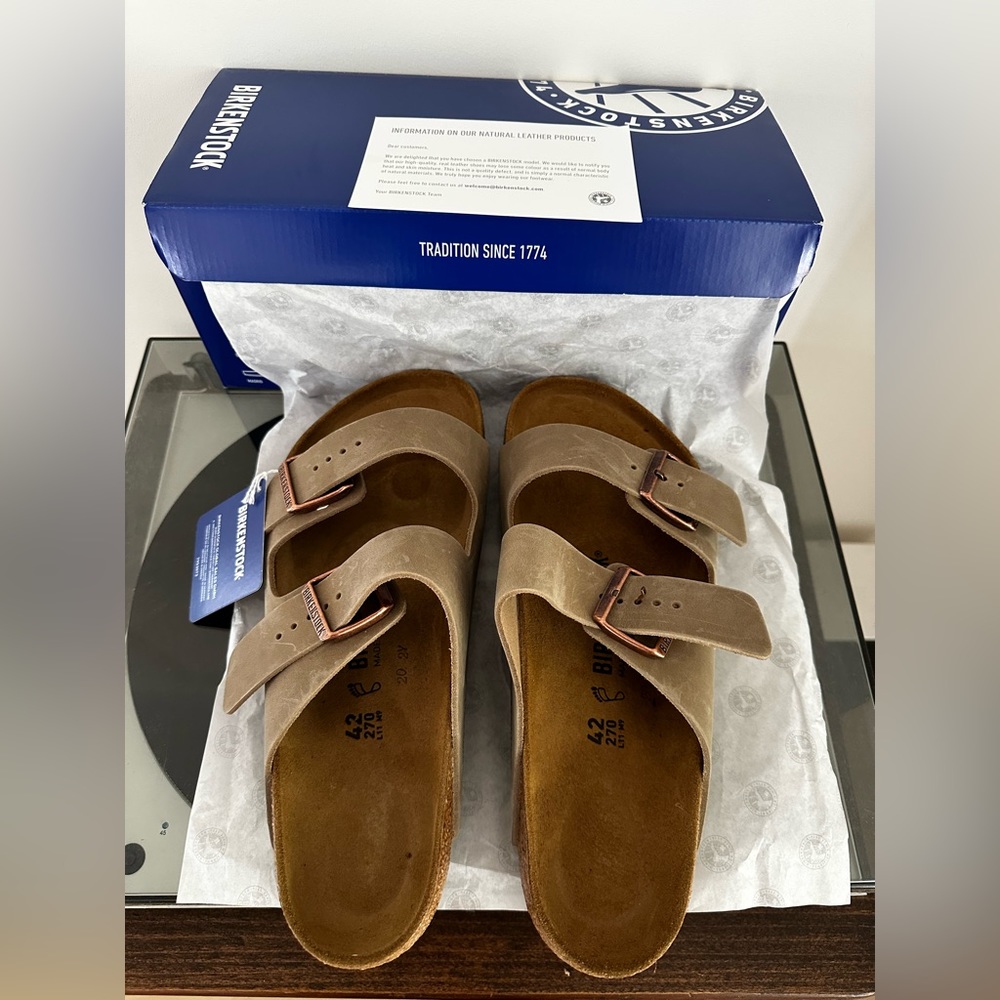 Brand New Men’s Birkenstock Arizona Tobacco Brown Oiled Leather EU 42 US 9 UK 8